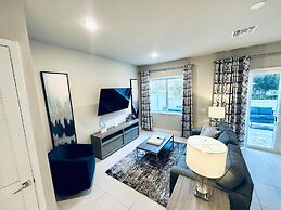 Beautiful Condo at Reunion