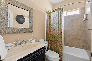 Lake Estate w Pool and Amazing Outdoors