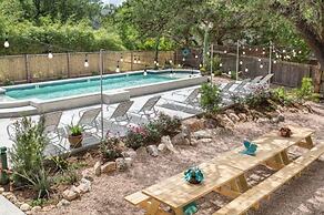 Lake Estate w Pool and Amazing Outdoors