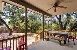 Lake Estate w Pool and Amazing Outdoors