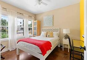 Lake Estate w Pool and Amazing Outdoors