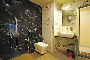 Royal Palace Beach Resort