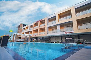 Royal Palace Beach Resort