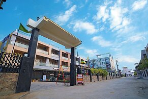 Royal Palace Beach Resort
