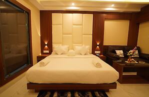 Royal Palace Beach Resort