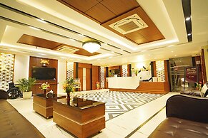 Royal Palace Beach Resort