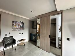 LINVING 35 8TH FLOOR VIP