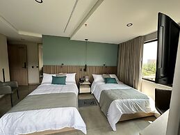 LINVING 35 8TH FLOOR VIP