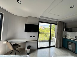 LINVING 35 8TH FLOOR VIP