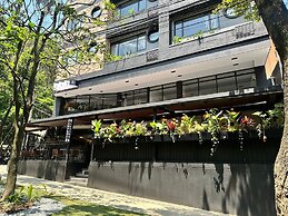 LINVING 35 8TH FLOOR VIP