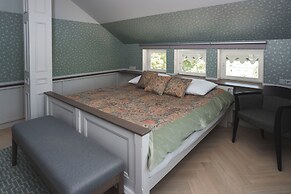 Roze Boutique Hotel