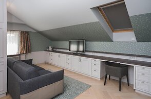 Roze Boutique Hotel