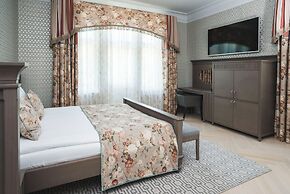 Roze Boutique Hotel