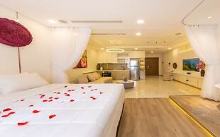 Vivian Lancaster Legacy Residence Luxury