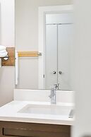 Chic Haven Stylish 3 Bedroom