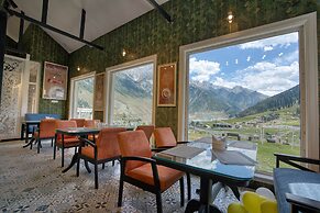 Golden Meadows Hotels & Resorts