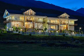 Golden Meadows Hotels & Resorts