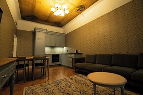 Roze Boutique Apartments