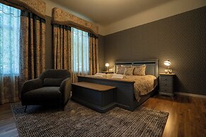 Roze Boutique Apartments