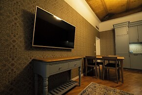 Roze Boutique Apartments