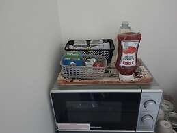 Private Room - Ensuite Bathroom - Free Parking