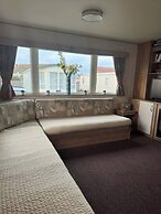 3 bed With Balcony on Lido Beach