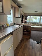 3 bed With Balcony on Lido Beach