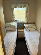 3 bed With Balcony on Lido Beach