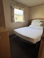 3 bed With Balcony on Lido Beach