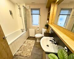 Meadows 33 Hot tub - Southview Holiday Park