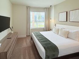 Upstay - Modern Home w Pool in New Development