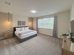 Upstay - Modern Home w Pool in New Development