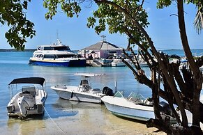 Sea Song Hi 4 Bedroom Home