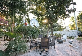 Sea Song Hi 4 Bedroom Home