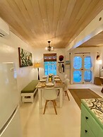 Sea Song Hi 4 Bedroom Home