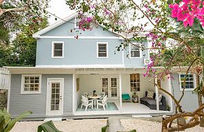 Sea Song Hi 4 Bedroom Home