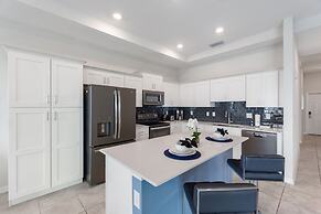 Storey Lake Resort 2bd Condo Overlooking Water #840 2 Bedroom Condo