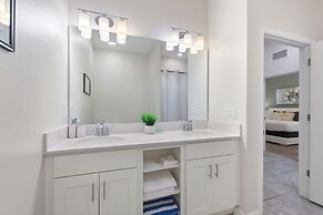 Storey Lake Resort 2bd Condo Overlooking Water #840 2 Bedroom Condo