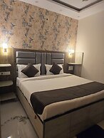Hotel Kashi Mantram