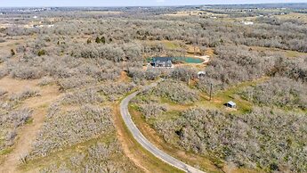Private Ranch nr Austin w HotTub FirePit