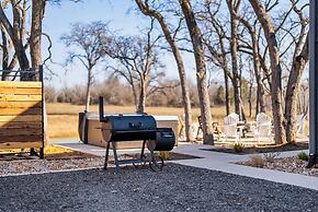 Private Ranch nr Austin w HotTub FirePit
