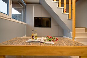 wangkyeong hanoak poolvilla