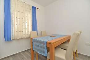 Lovely Flat Just Steps From the Beach