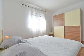 Lovely Flat Just Steps From the Beach