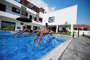 River Hills Hotel & Suites