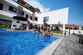 River Hills Hotel & Suites