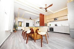 River Hills Hotel & Suites