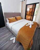 River Hills Hotel & Suites