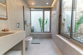Akres Luxury Sea View Villas