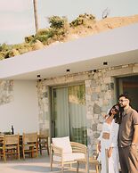 Akres Luxury Sea View Villas